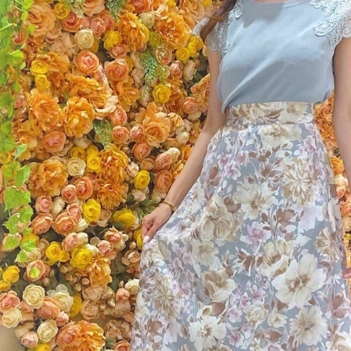 ニュアンスカラー花柄フレアスカート