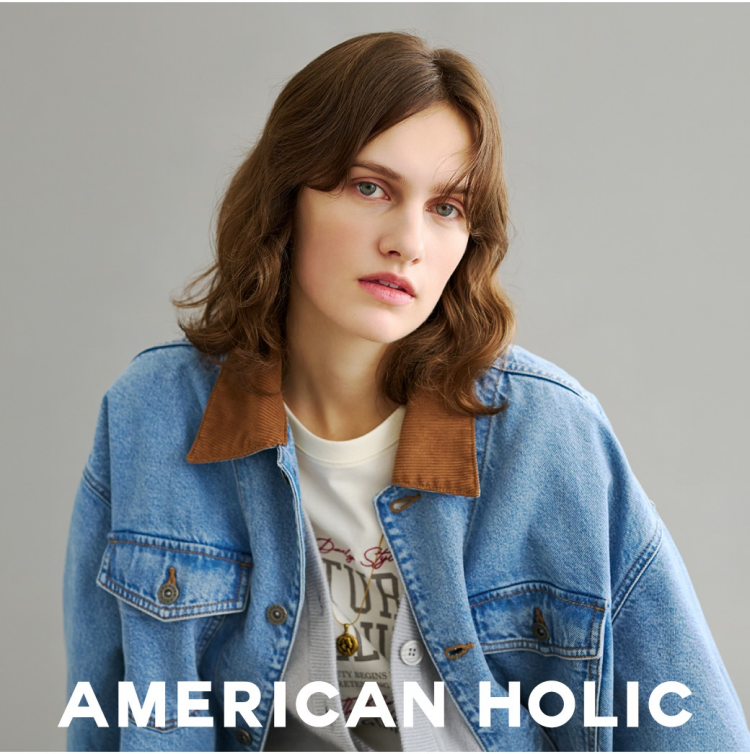 AMERICAN HOLIC