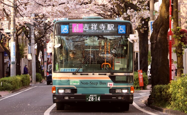西武バス　大泉学園駅北口案内所