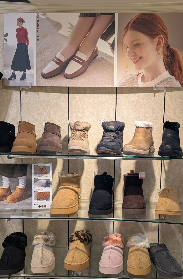 レディース新作ブーツ入荷しました♪